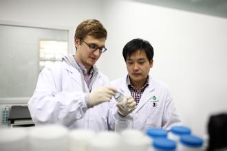 探探，，，，，制剂出海的风口