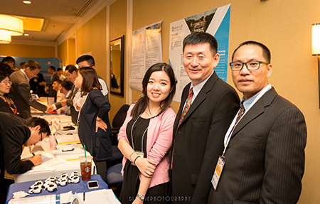 BG大游SAPA年会代表：左→右： 刘雯颖博士、汪俊博士、王建峰博士