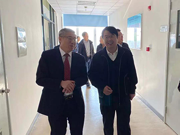 浦东新区管小军副区长一行10余人莅临BG大游现场调研CRO市场及公司业态